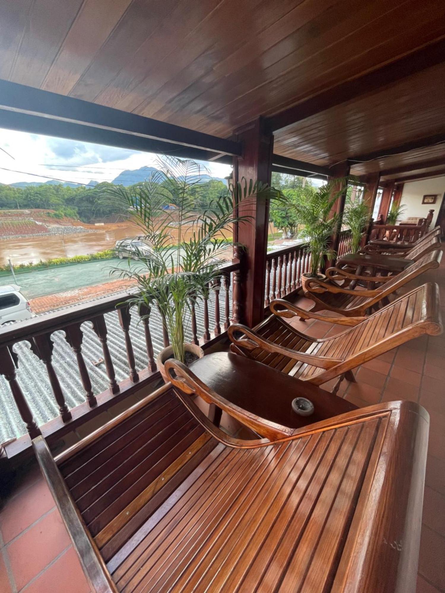 Luang Prabang - Villa Ouis Namkhan Riverside 2 Exteriör bild