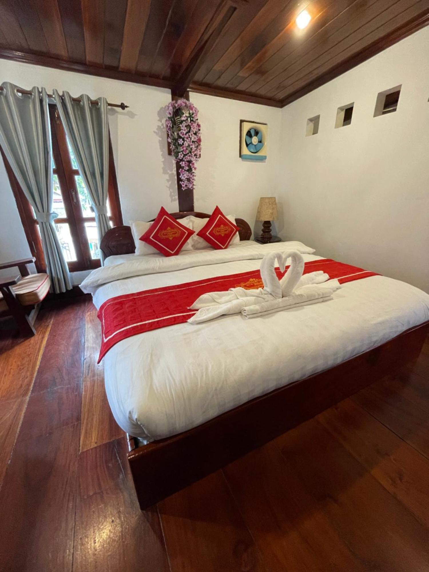 Luang Prabang - Villa Ouis Namkhan Riverside 2 Exteriör bild