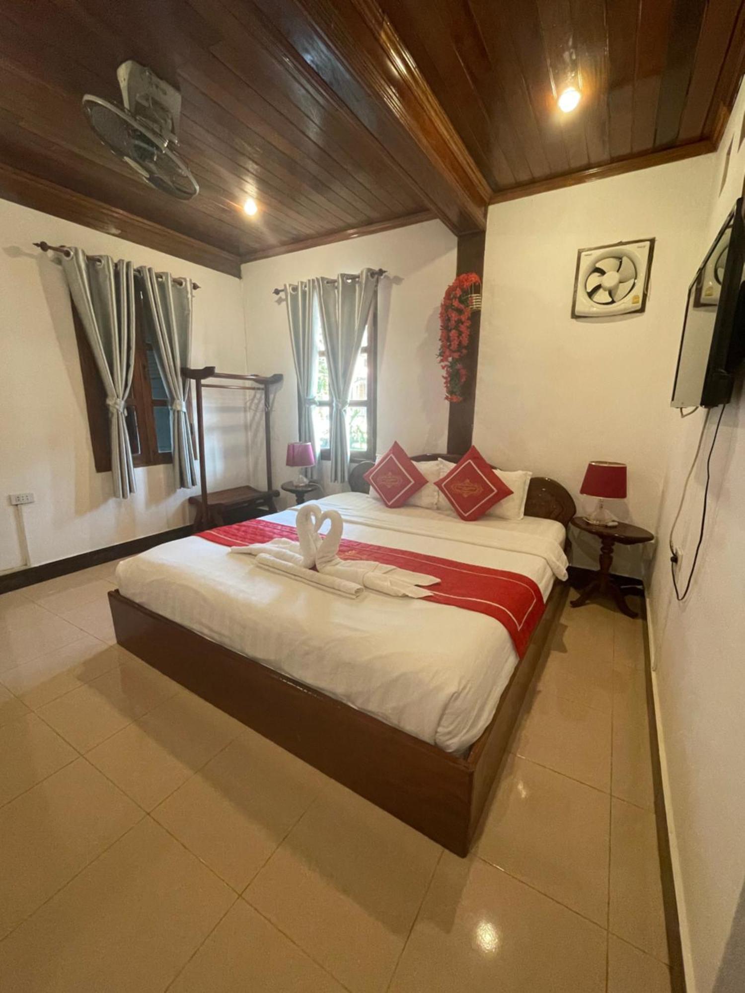 Luang Prabang - Villa Ouis Namkhan Riverside 2 Exteriör bild