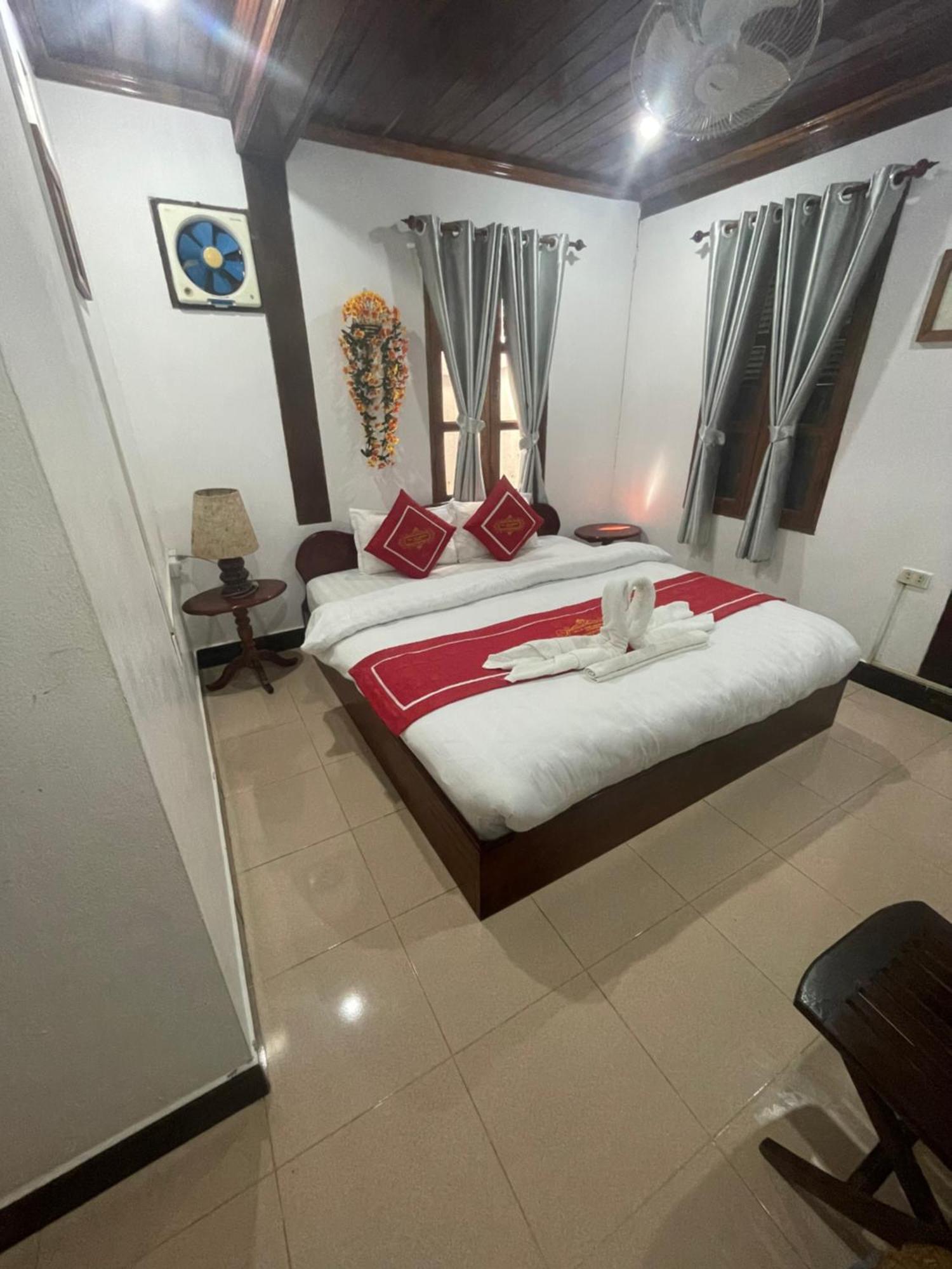 Luang Prabang - Villa Ouis Namkhan Riverside 2 Exteriör bild